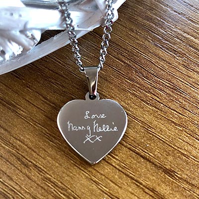 Heart pendant with handwritten message - Image 6