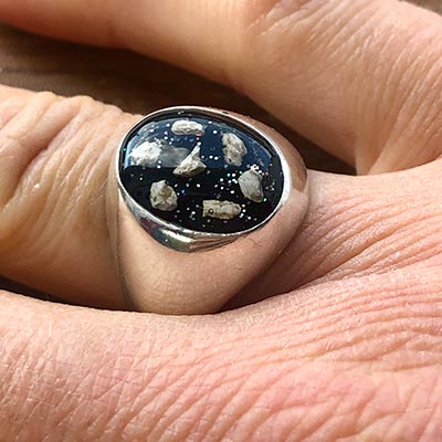 Unisex Sterling Silver Seal Ashes Ring - Image 7