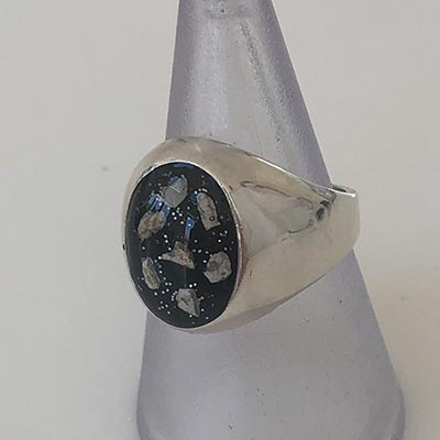Unisex Sterling Silver Seal Ashes Ring - Image 5