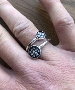 Alternative view of Cremation Ashes Adjustable Ring With Two Settings