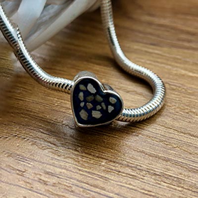Heart Bracelet Charm Bead - Image 3