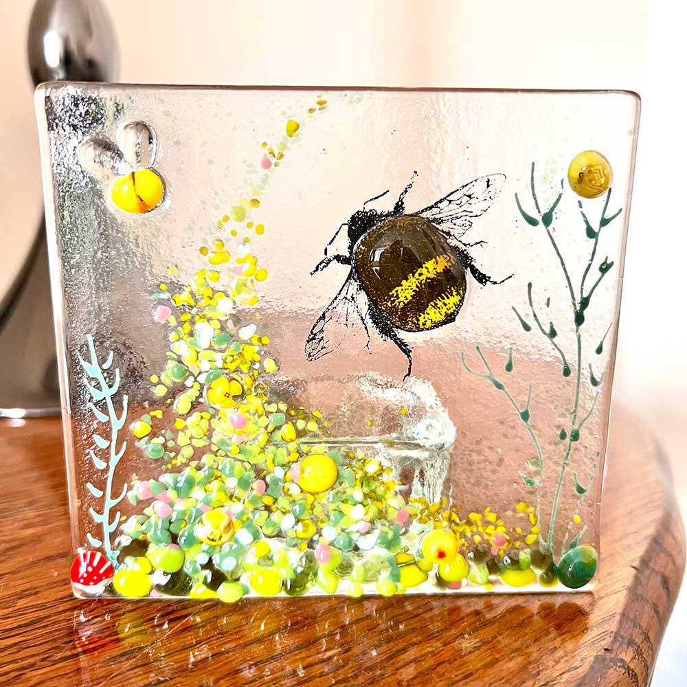 Yellow Bee Tea Light in Flower Garden with Murrine Elements - Image 3